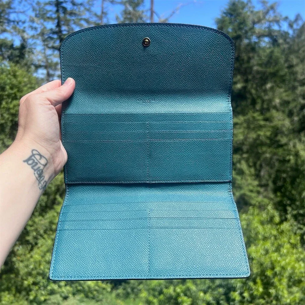 VINTAGE COACH Teal Blue Pebble Leather Trifold Wallet w Gold Hardware AUTHENTIC - Picture 3 of 11